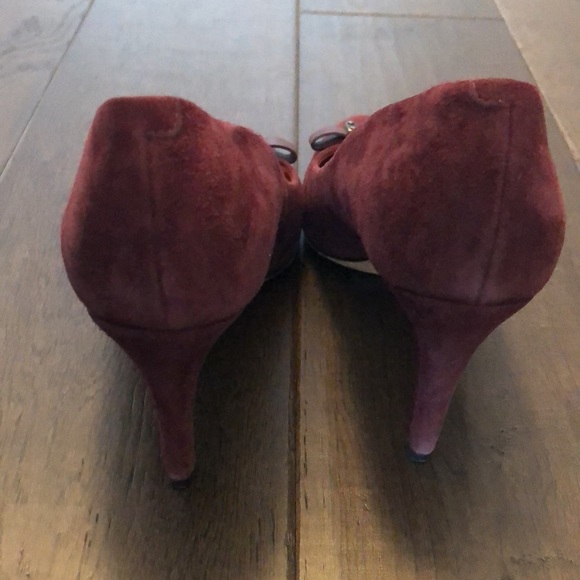 Marc by Marc Jacobs Bordeaux Suede Pumps - Picture 6 of 8